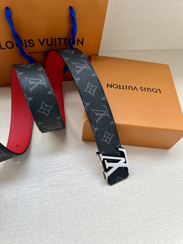 激安ルイヴィトンベルト着用イメージ